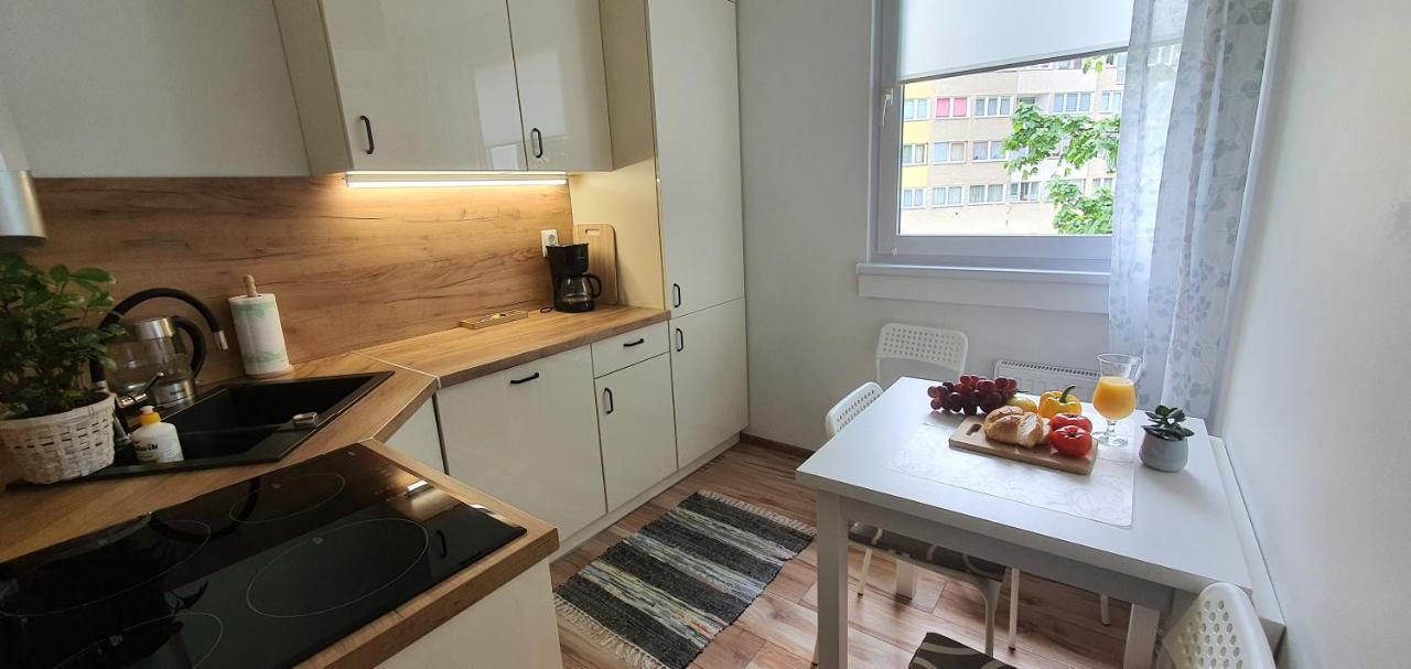 Apartament Lakowa ポラニツァ・ズドゥルイ エクステリア 写真